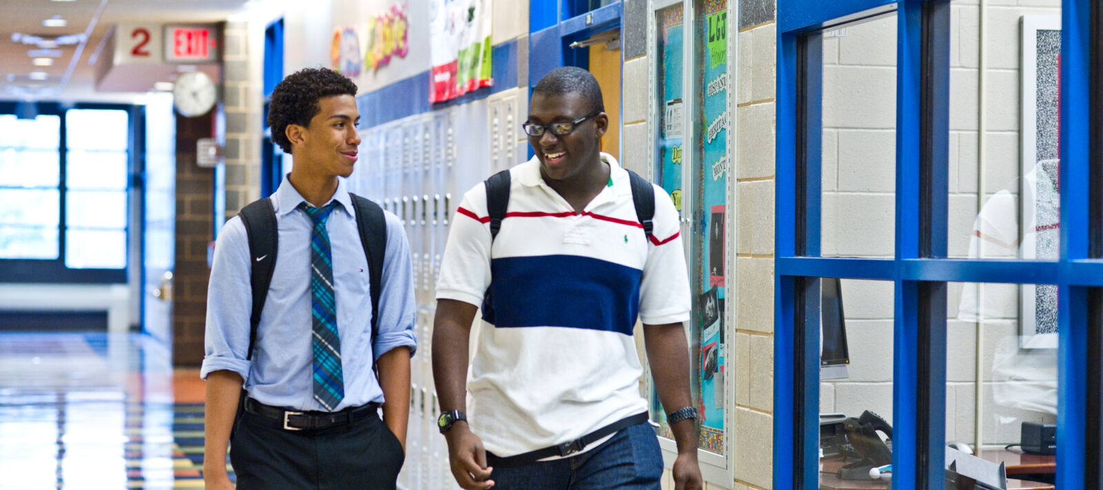 [EDU] Students Walking in Hall