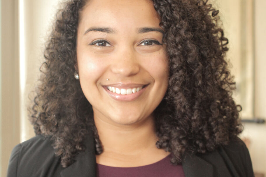 rayana grace headshot