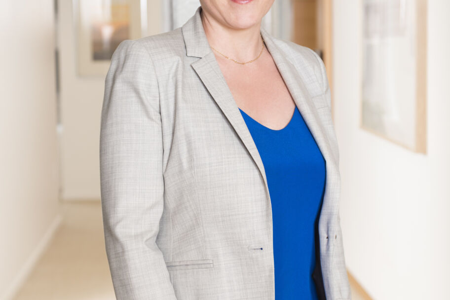 Saskia levy headshot