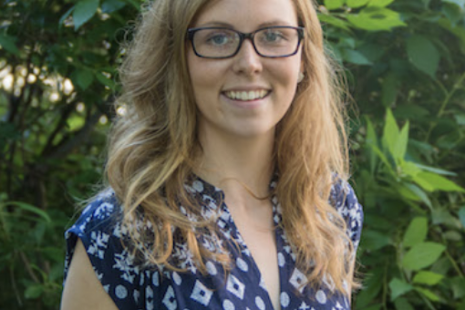 Deanna Moran headshot