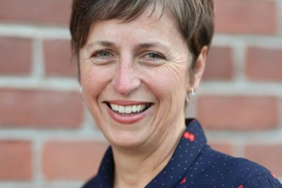 Katie Allan Zobel headshot